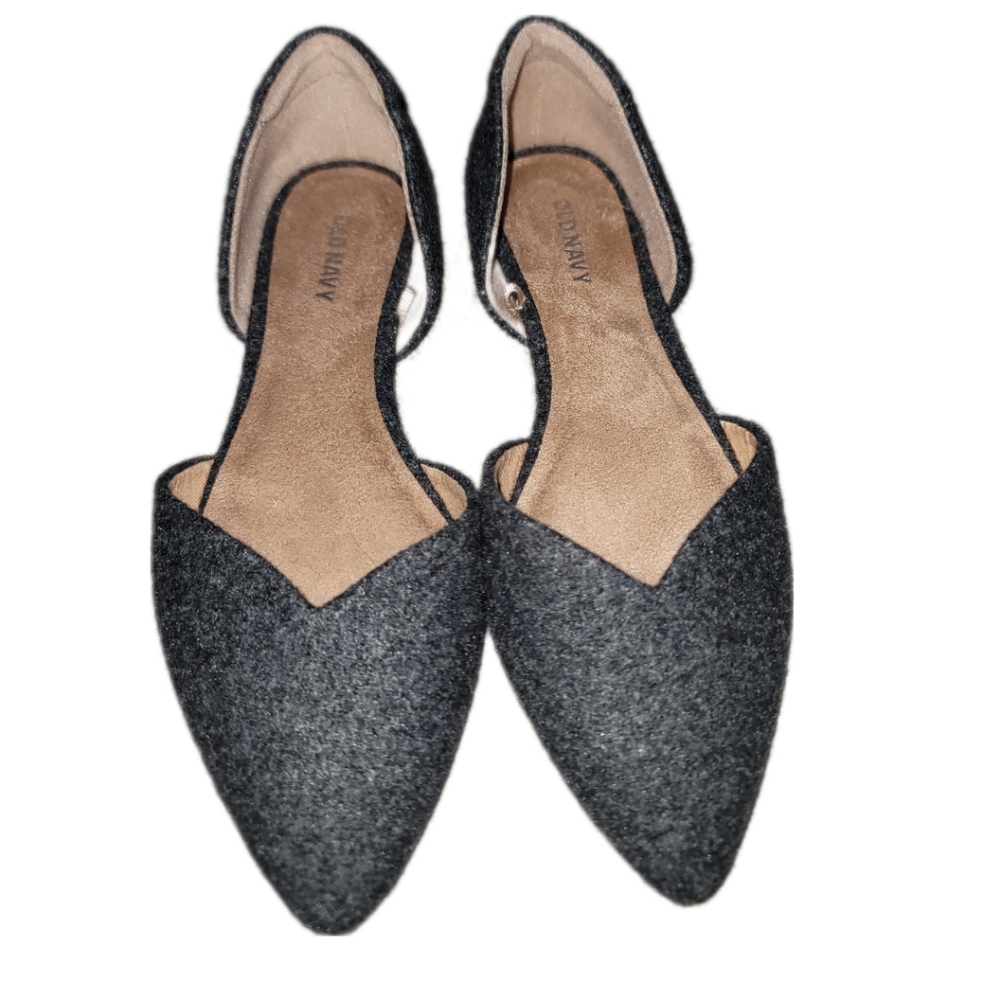 Womans flats